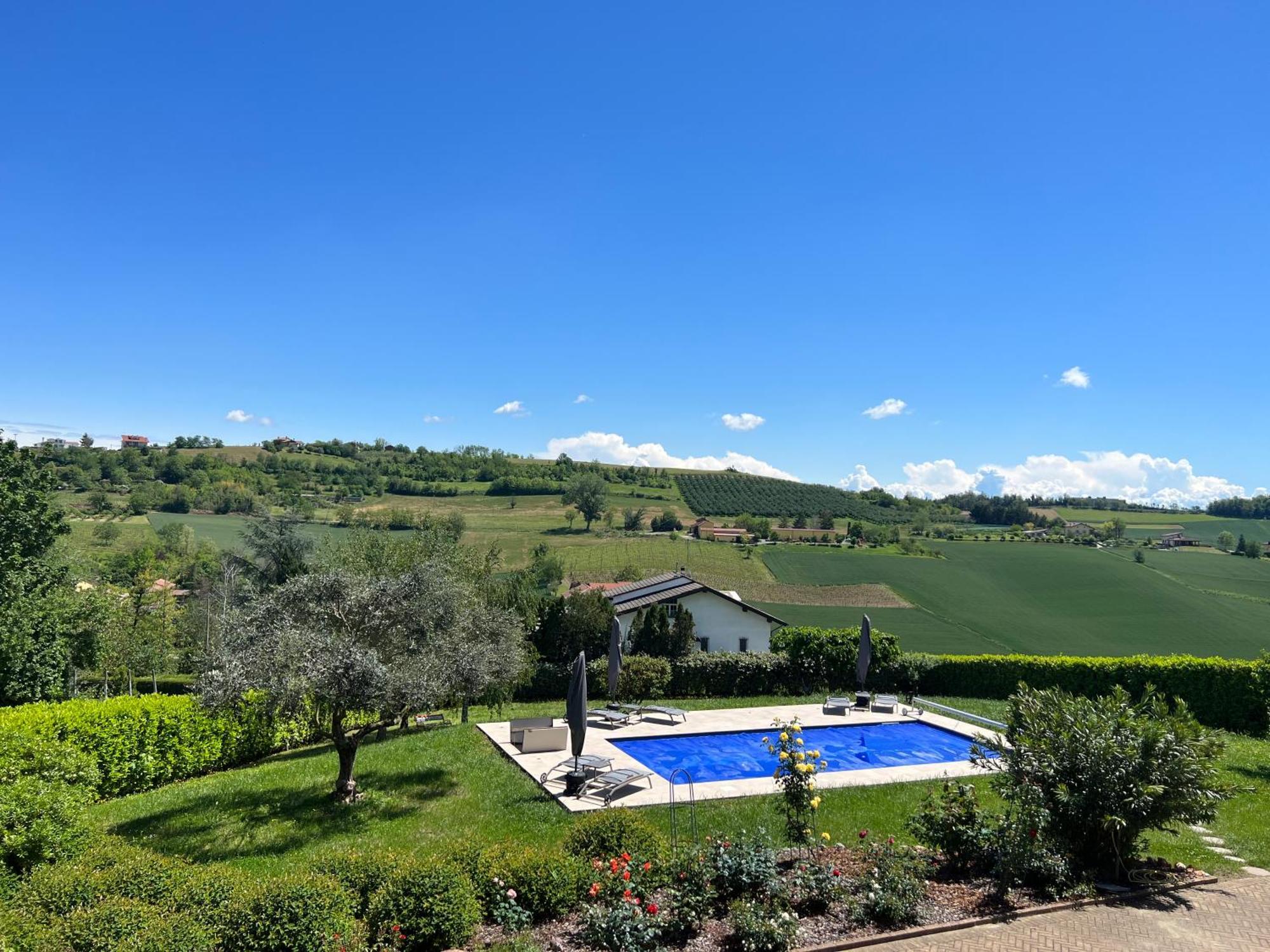 Cascina Il Volo Bed & Breakfast Moncalvo Exterior photo